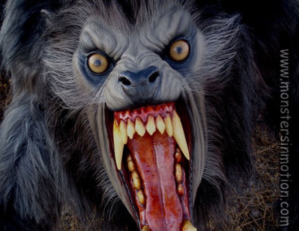 american-werewolf-in-london-lifesize-2