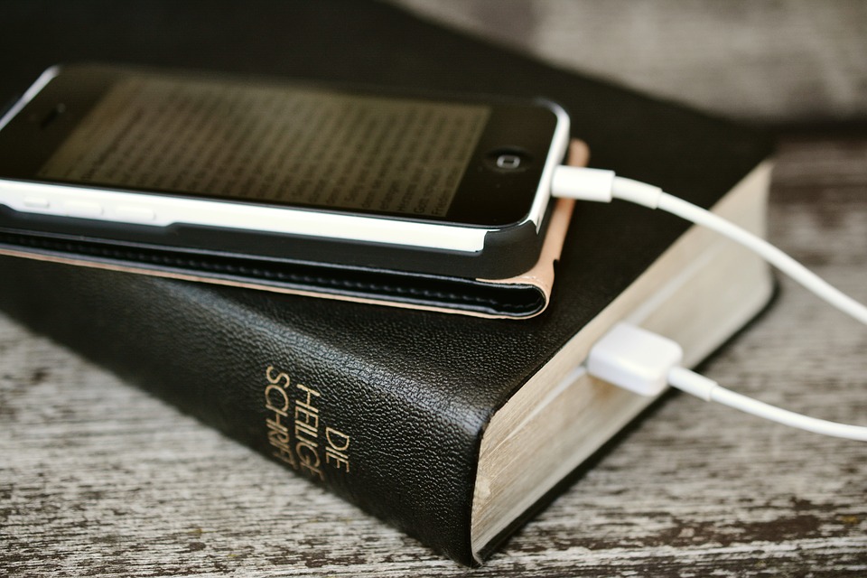 Bible Cell Phone - Pixabay