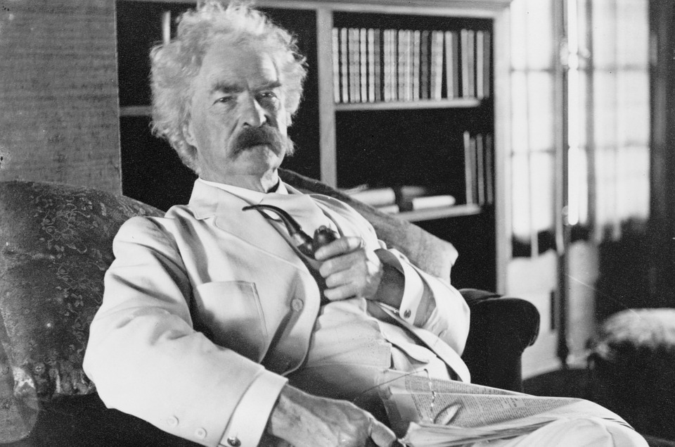 Mark Twain author photo - pixabay