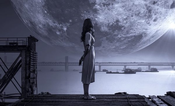 alone moon - pixabay